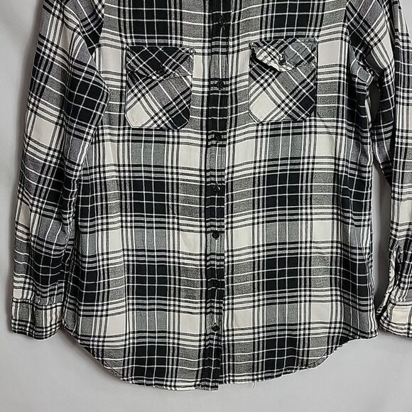 🖤5/$20🖤 I LOVE H81.. plaid flannel.. - Picture 2 of 12